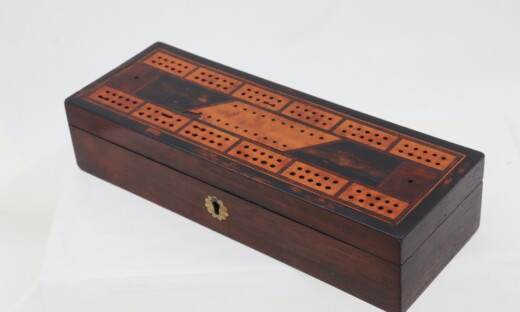 Georgian Rosewood veneer cribbage box