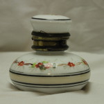 Porcelain travelling inkwell